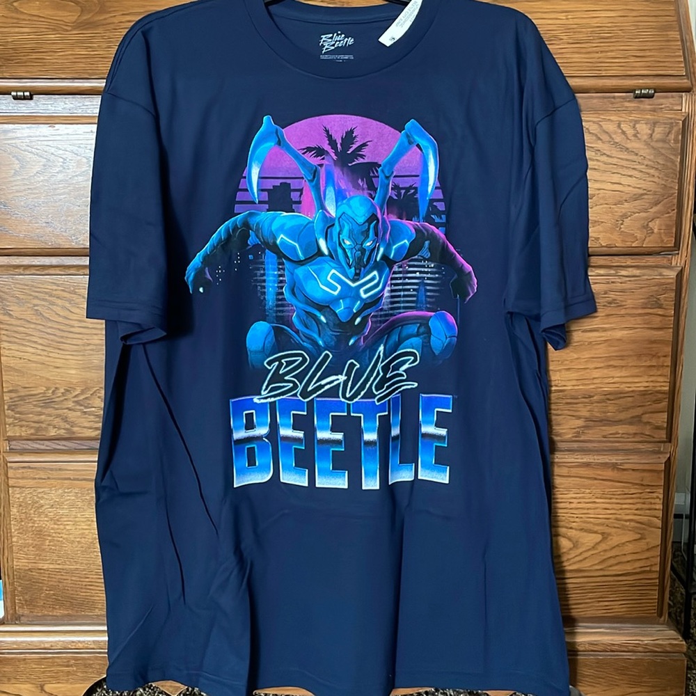 Blue Beetle City Jump Shirt size XL NWT